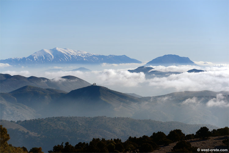  The summits of Psiloritis and Kedros -  click on the image to enlarge