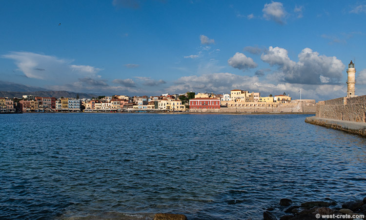 Chania harbour -  click on the image to enlarge