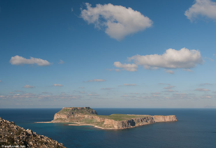 The island of Imeri Gramvousa - click on the image to enlarge The island of Imeri Gramvousa - click on the image to enlarge