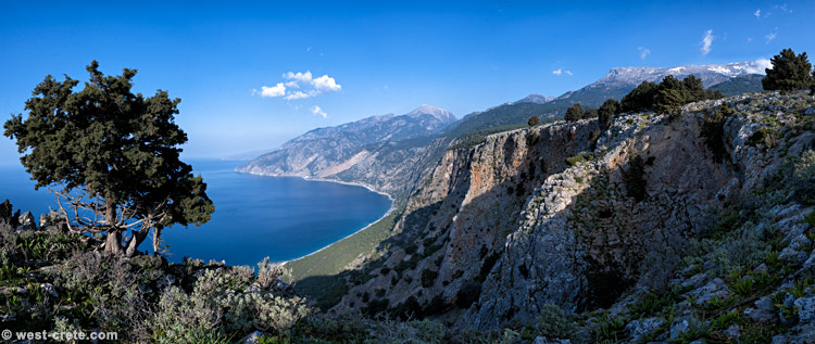 Above the Bay of Agia Roumeli - click on the image to enlarge Above the Bay of Agia Roumeli - click on the image to enlarge