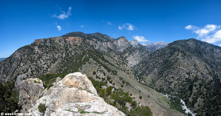 On the hill of Profitis Ilias - click on the image to enlarge On the hill of Profitis Ilias - click on the image to enlarge