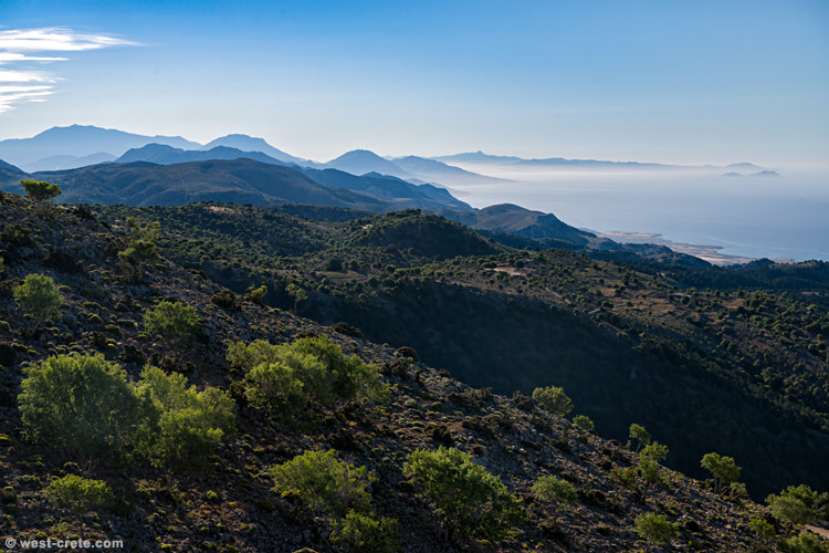 On the way to the mountains - click on the image to enlarge On the way to the mountains - click on the image to enlarge