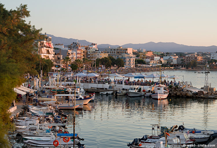 Summer evening in Nea Chora - click on the image to enlarge Summer evening in Nea Chora - click on the image to enlarge