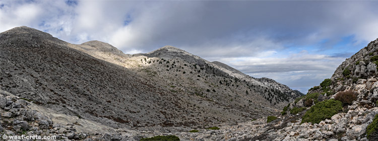 Northern White Mountains - click on the image to enlarge Northern White Mountains
- click on the image to enlarge