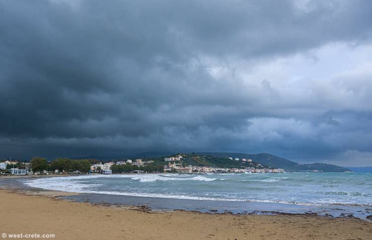 Kalyves in winter - click on the image to enlarge Kalyves in winter
- click on the image to enlarge