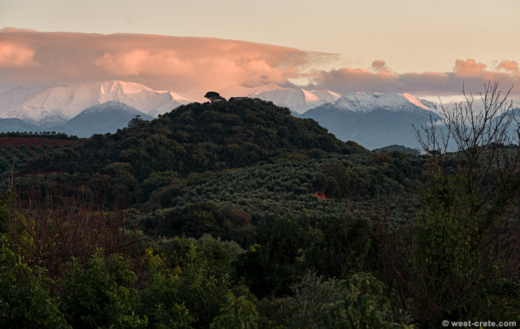 Sunset time - click on the image to enlarge Sunset time
- click on the image to enlarge