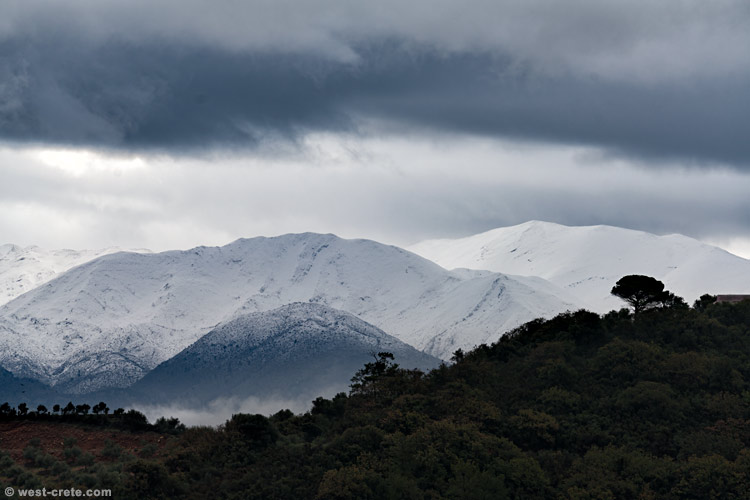 A break in the clouds - click on the image to enlarge A break in the clouds
- click on the image to enlarge