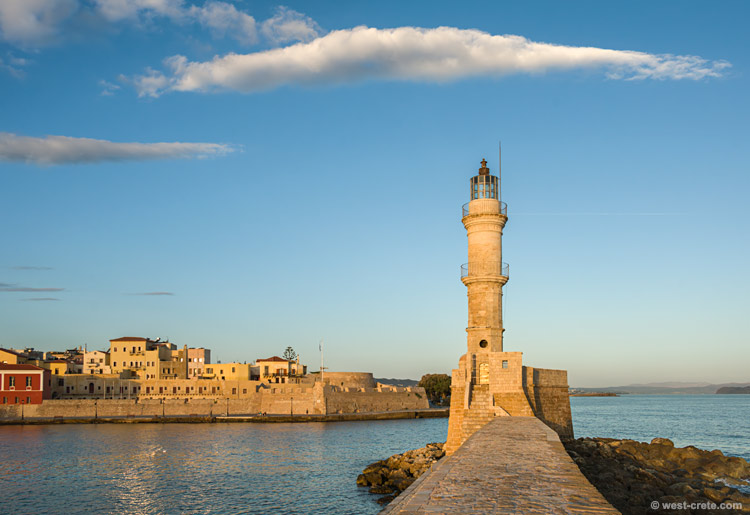 The Chania lighthouse - click on the image to enlarge The Chania lighthouse
- click on the image to enlarge
