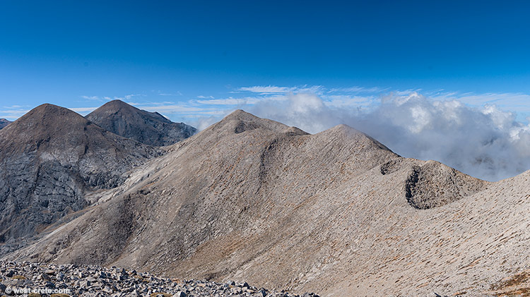 View from the summit of Akrotirianos - click on the image to enlarge View from the summit of Akrotirianos
- click on the image to enlarge