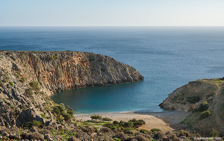 Menies bay - click on the image to enlarge Menies bay
- click on the image to enlarge
