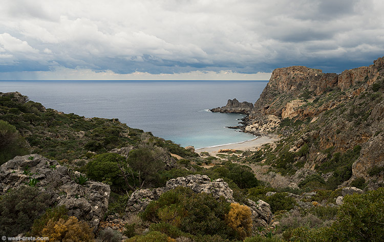 Platanaki beach - click on the image to enlarge Platanaki beach
- click on the image to enlarge