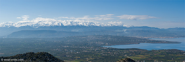 View of the White Mountains from the hills of Akrotiri - click on the image to enlarge View of the White Mountains from the hills of Akrotiri
- click on the image to enlarge