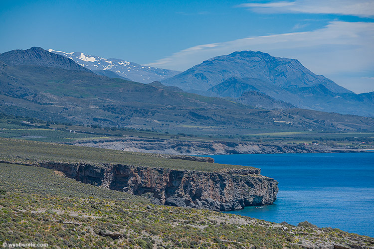 The summits of Psiloritis and Kedros - click on the image to enlarge The summits of Psiloritis and Kedros
- click on the image to enlarge