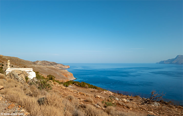 On the way to Balos - click on the image to enlarge On the way to Balos
- click on the image to enlarge