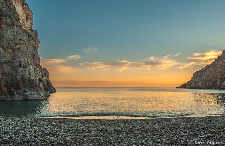 Agiofarango beach at sunset time- click on the image to enlarge Agiofarango beach at sunset time
- click on the image to enlarge