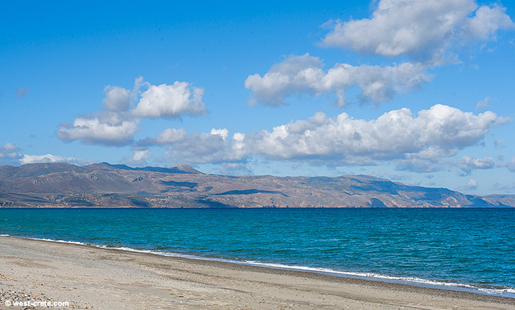 Rodopou peninsula from Maleme beach - click on the image to enlarge Rodopou peninsula from Maleme beach
- click on the image to enlarge