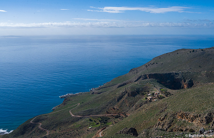 Driving down to Livaniana - click on the image to enlarge Driving down to Livaniana
- click on the image to enlarge