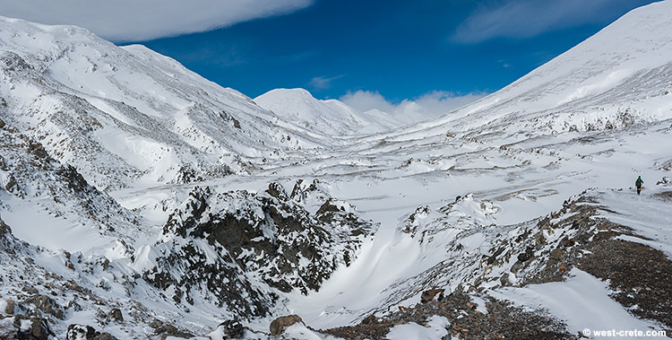 A walk to Ammoutsera - click on the image to enlarge A walk to Ammoutsera
- click on the image to enlarge
