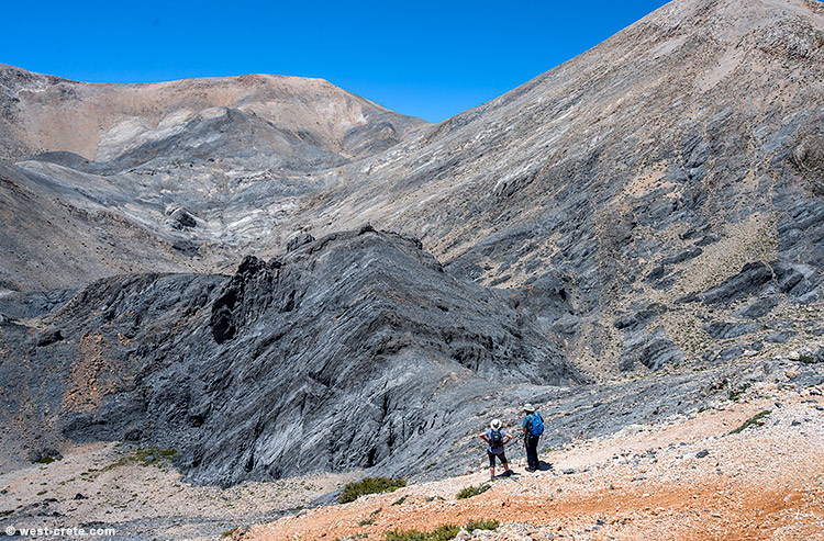On the way to Pachnes - click on the image to enlarge On the way to Pachnes
- click on the image to enlarge
