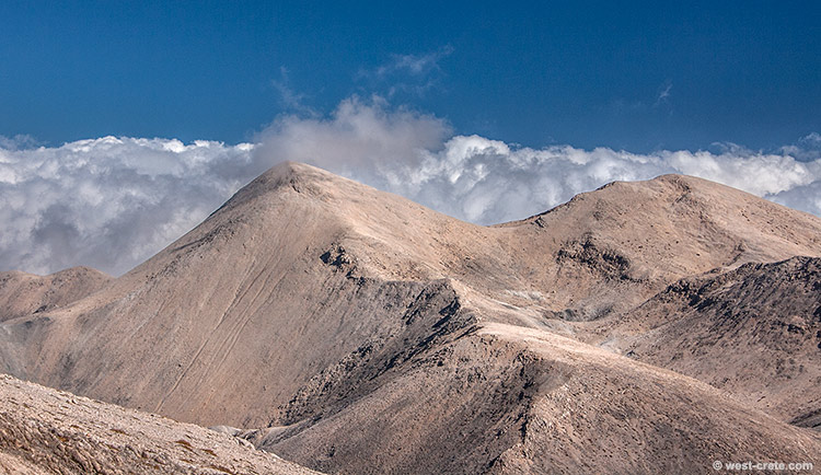 The summits of Troxaris and Thodori - click on the image to enlarge The summits of Troxaris and Thodori - click on the image to enlarge