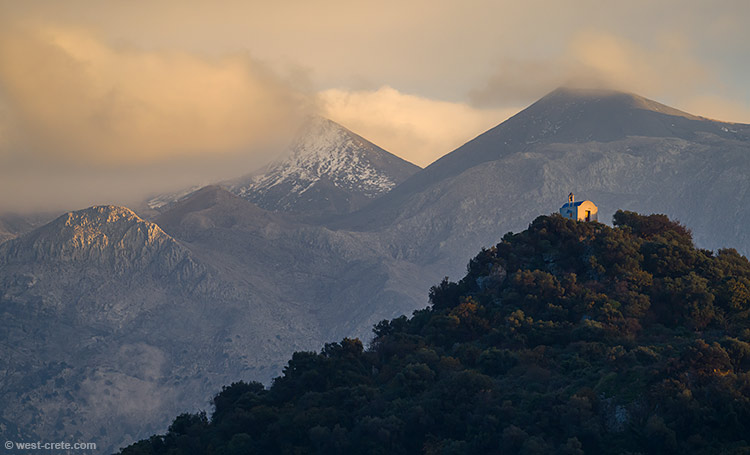 The chapel of Agios Giorgos at sunset - click on the image to enlarge The chapel of Agios Giorgos at sunset - click on the image to enlarge