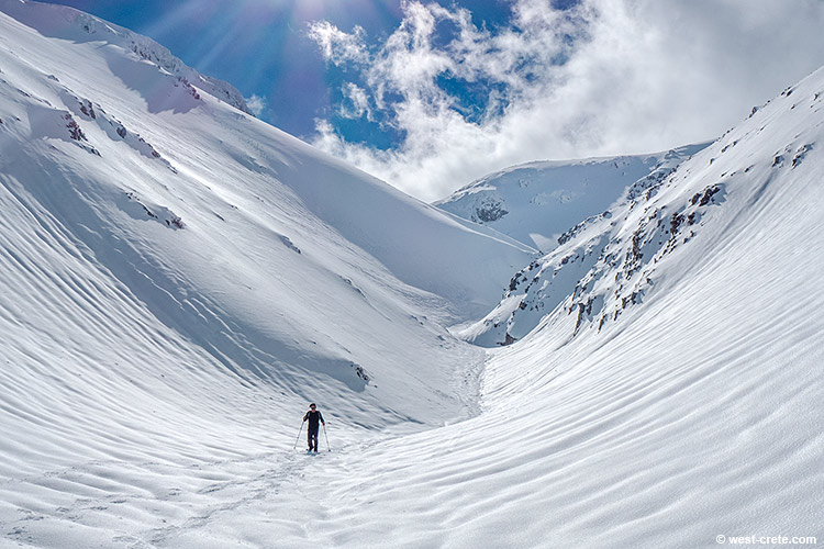 Snowshoeing in the White Mountains - click on the image to enlarge Snowshoeing in the White Mountains - click on the image to enlarge