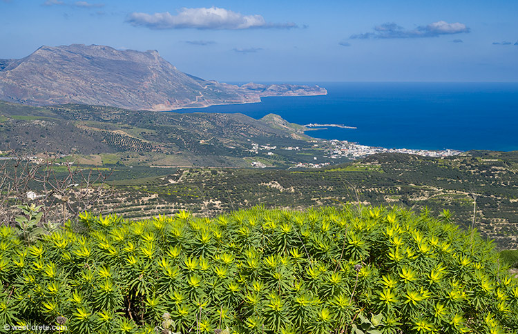 The Bay of Kissamos viewed from Polyrinia - click on the image to enlarge OThe Bay of Kissamos viewed from Polyrinia - click on the image to enlarge