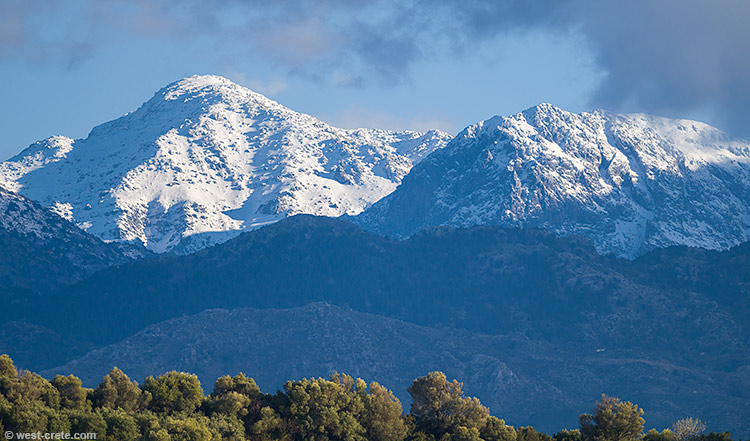 Late snow - click on the image to enlarge Late snow - click on the image to enlarge