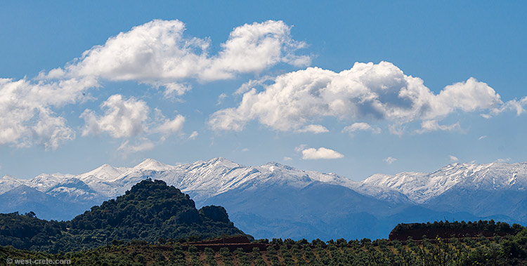 Snow in May - click on the image to enlarge Snow in May - click on the image to enlarge