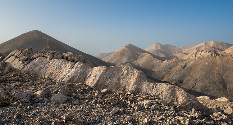 In the central White Mountains - click on the image to enlarge In the central White Mountains - click on the image to enlarge