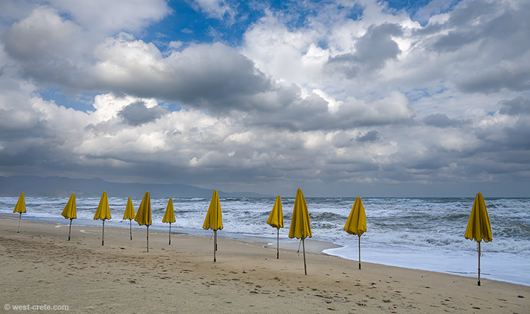 Stormy days - click on the image to enlarge Stormy days - click on the image to enlarge