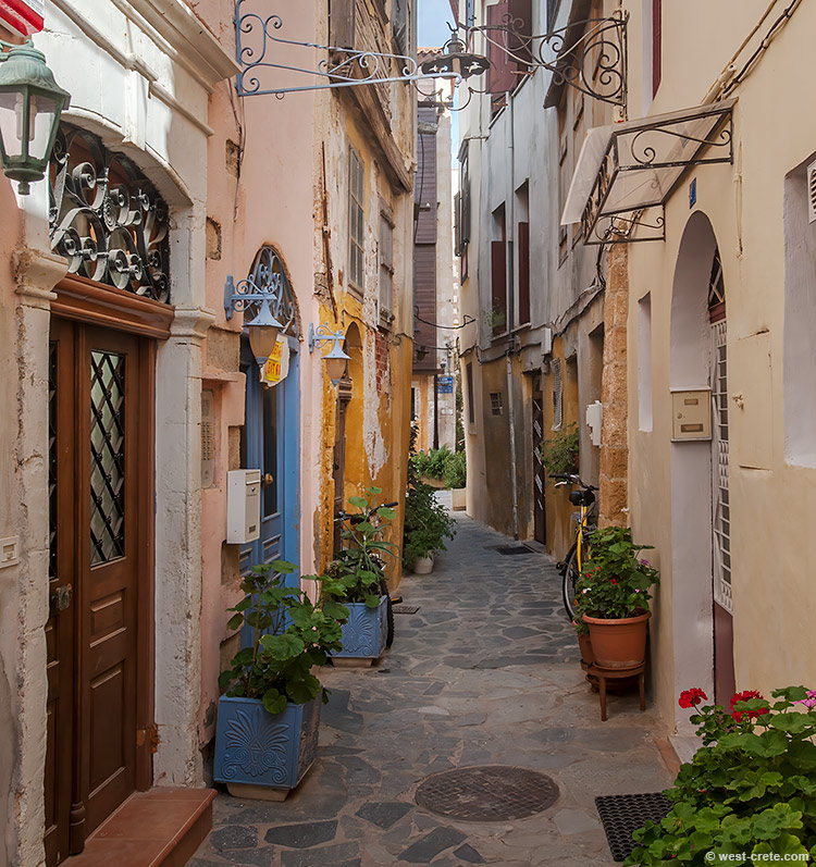 Chania Old Town - click on the image to enlarge Chania Old Town - click on the image to enlarge