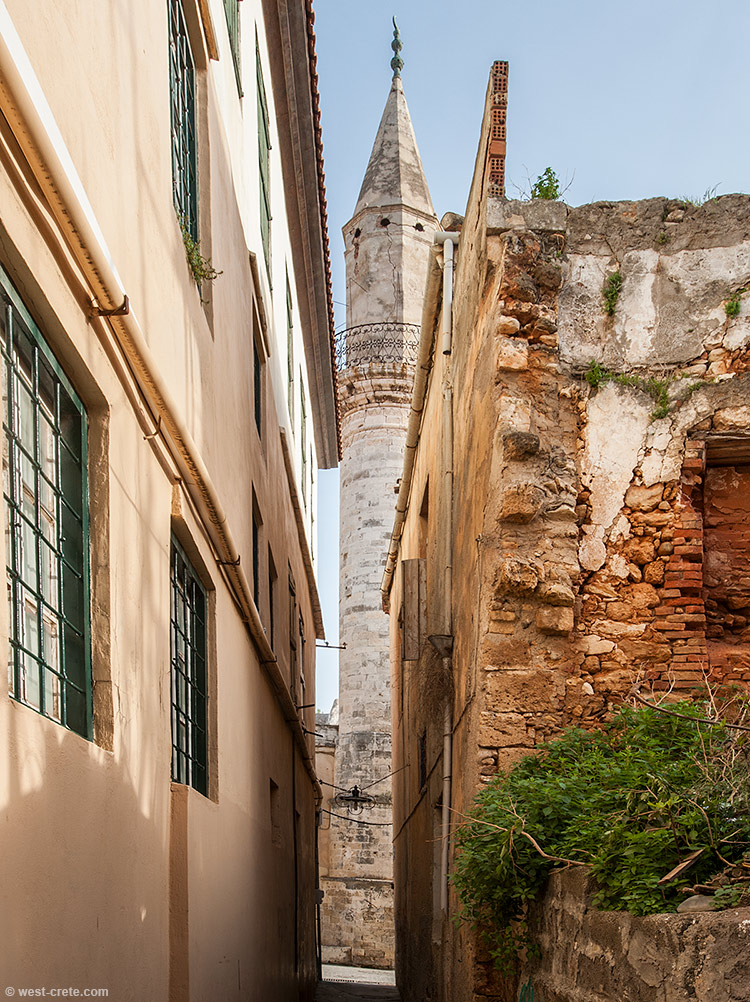 Chania Old Town - click on the image to enlarge Chania Old Town - click on the image to enlarge