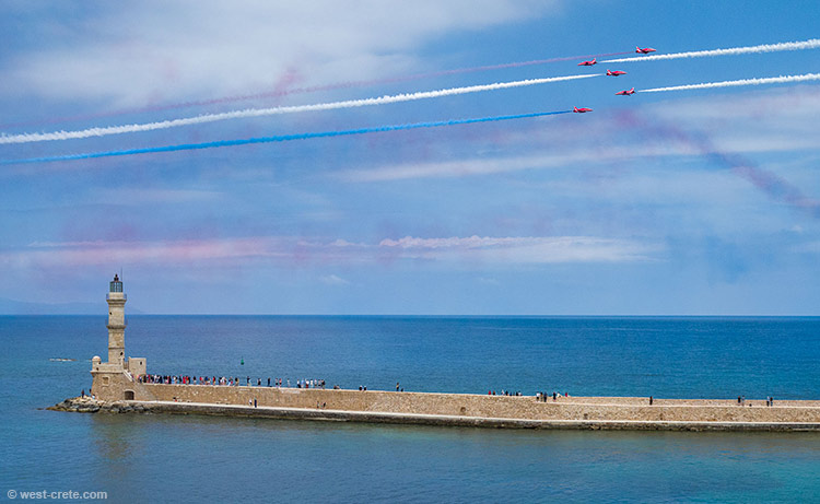 The Red Arrows in Chania - click on the image to enlarge The Red Arrows in Chania - click on the image to enlarge