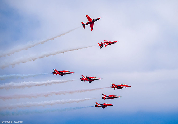 The Red Arrows in Chania - click on the image to enlarge The Red Arrows in Chania - click on the image to enlarge