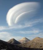 A cloud above the summits of Pavlia and Askyfiotikos Soros